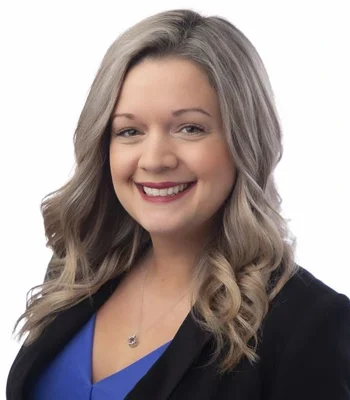 Portrait of Marilyn Grove, Broker,  AHWD, C2EX, ABR.