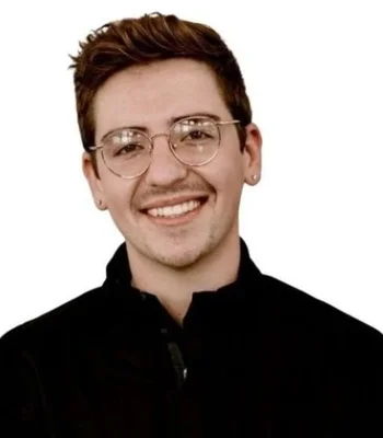 Portrait of Nick Dyer, Broker, CLE.