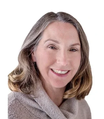 Portrait of Scarlett Kier, Broker, CRS, GRI, C2EX.