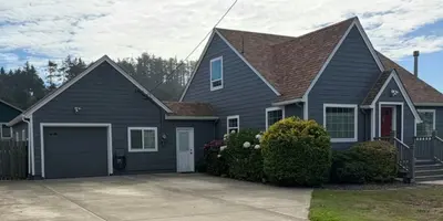 New Listing! 111 NW 58th Street, Newport, Oregon | Henry Weiss | Advantage Real Estate
